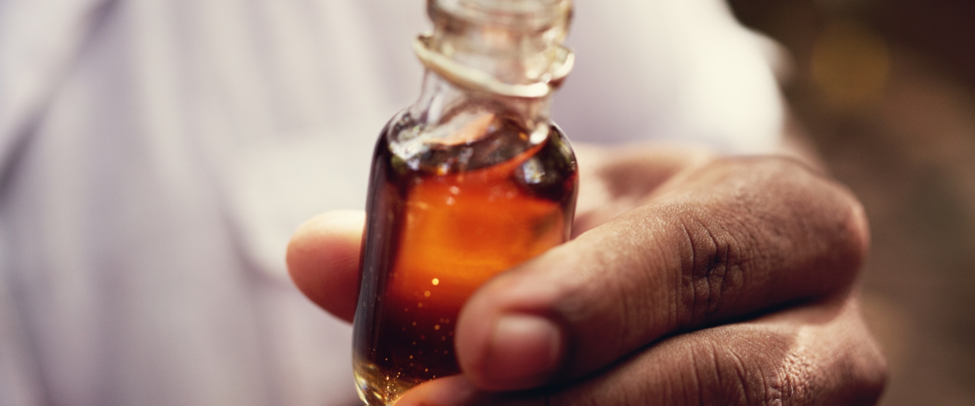 Everything You Need to Know About Perfume Extracts